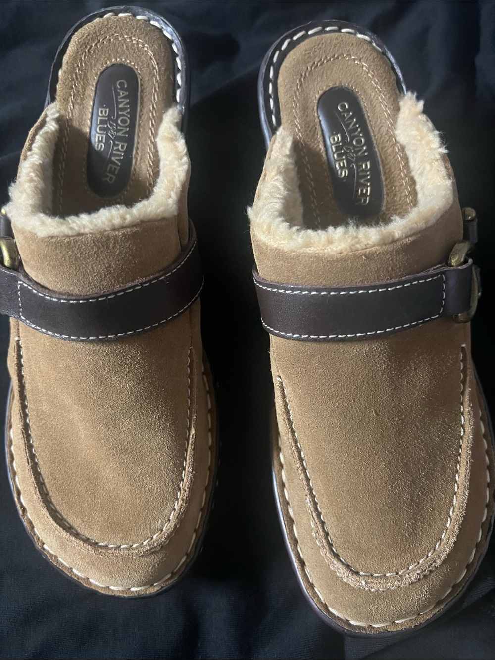 Canyon River Blues Tan Suede Shearling Slip-On Clogs